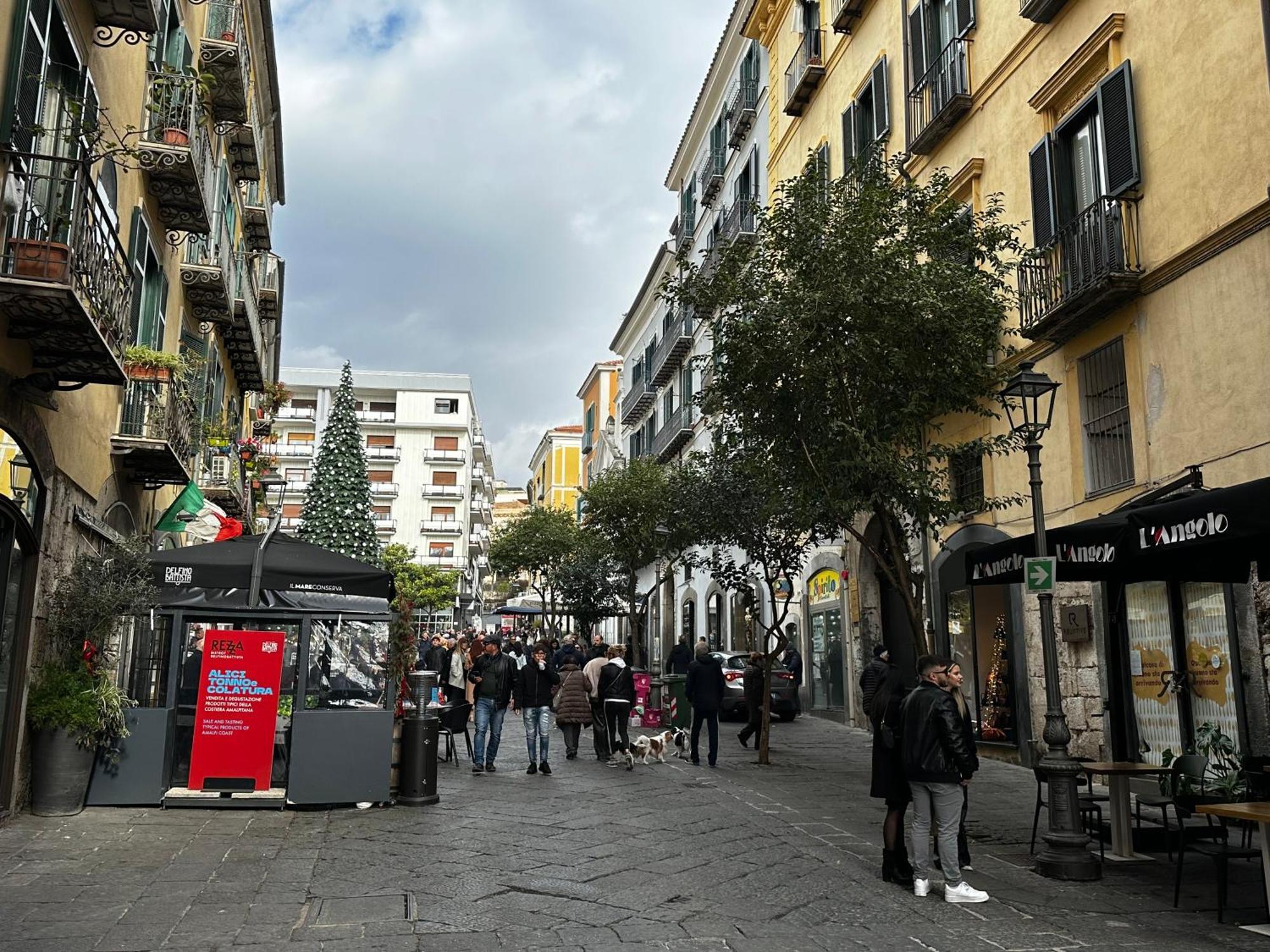 Salerno Casa Vacanze Εξωτερικό φωτογραφία