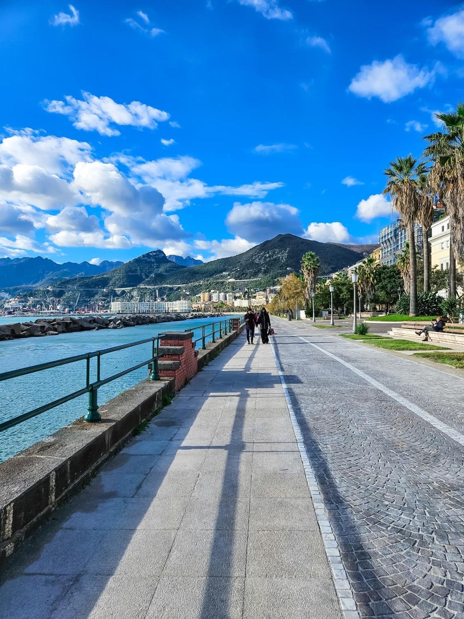 Salerno Casa Vacanze Εξωτερικό φωτογραφία